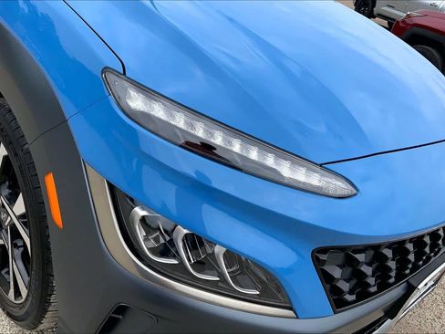 Used 2022 Hyundai Kona Limited FWD image 28