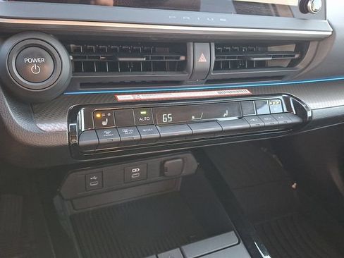 Certified 2024 Toyota Prius XLE FWD image 15