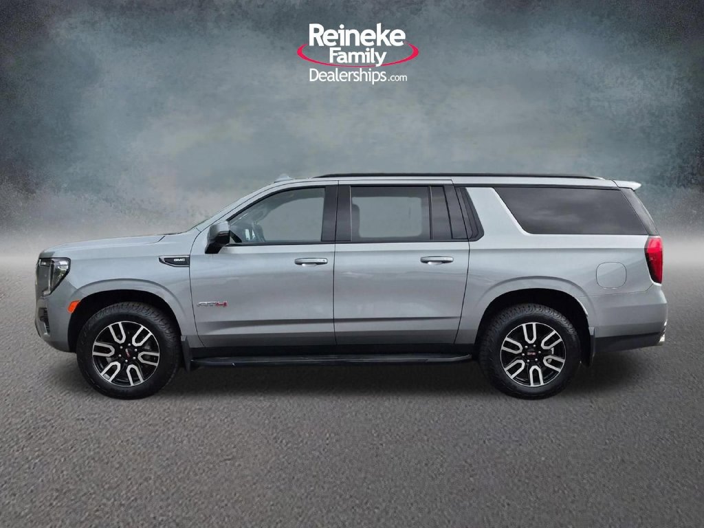 Used 2023 GMC Yukon XL AT4 AWD/4WD image 10