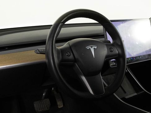 Used 2020 Tesla Model 3 Standard Range Plus image 32