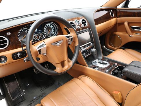 Used 2015 Bentley Flying Spur V8 image 14