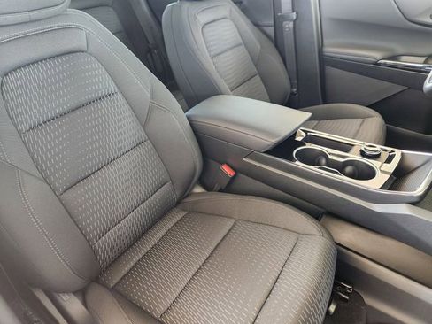 New 2026 Chevrolet Equinox LT FWD image 11