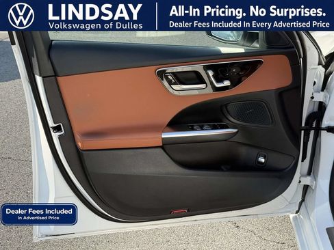 Used 2023 Mercedes-Benz C 300 4MATIC Sedan image 9