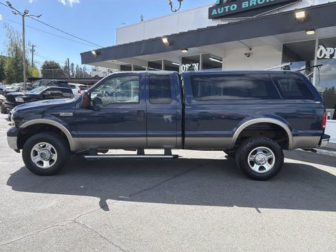 Used 2005 Ford F350 Lariat AWD/4WD image 3