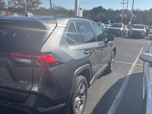 Used 2022 Toyota RAV4 XLE image 3