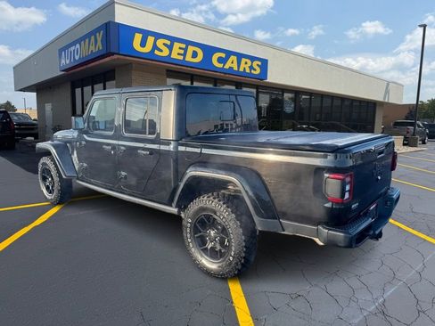 Used 2024 Jeep Gladiator Sport image 7