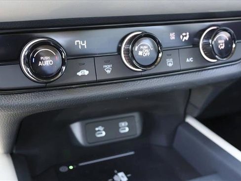 New 2026 Honda HR-V LX image 19