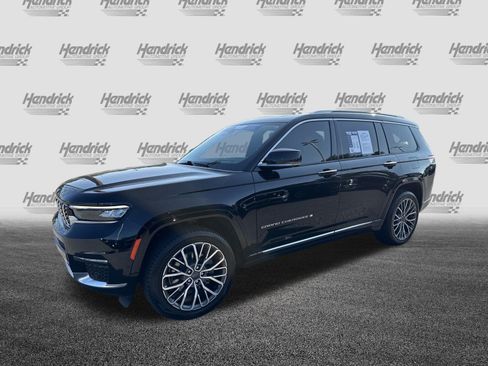 Used 2021 Jeep Grand Cherokee L Summit AWD/4WD image 5