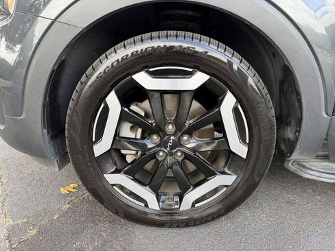 Certified 2024 Kia Telluride S w/ S Sunroof Package AWD/4WD image 41