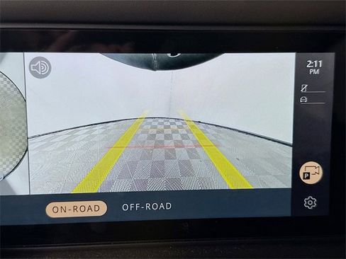 Certified 2023 Land Rover Defender 110 X-Dynamic SE image 17