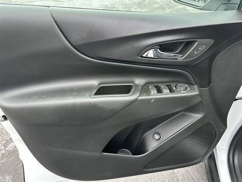 Used 2024 Chevrolet Equinox LT image 21