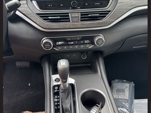 New 2025 Nissan Altima 2.5 SV w/ SV Premium Package image 27