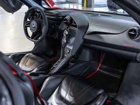 Used 2021 McLaren 765LT image 45