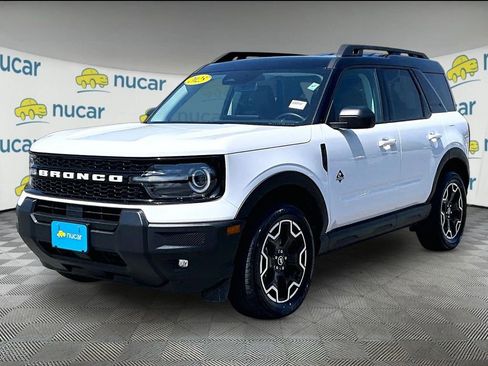 Used 2025 Ford Bronco Sport Outer Banks AWD/4WD image 3