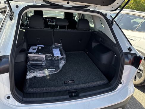 New 2025 Volkswagen Tiguan S image 22