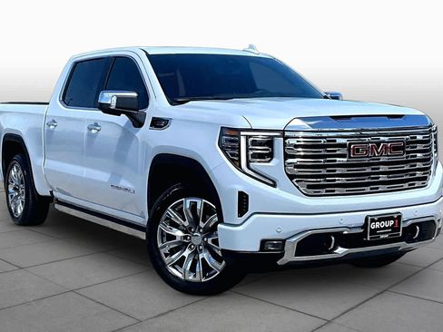 Used 2026 GMC Sierra 1500 Denali AWD/4WD image 3