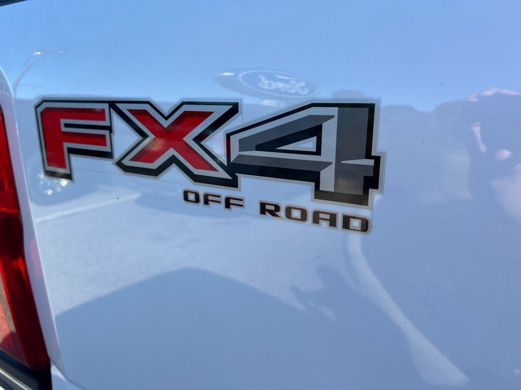Used 2024 Ford F250 XLT AWD/4WD image 5
