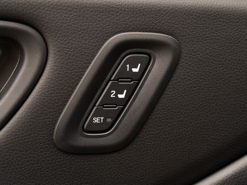 Certified 2025 Honda Pilot Elite image 39