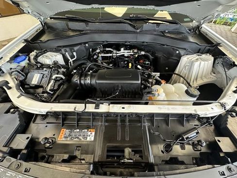 Certified 2023 Ford Explorer XLT w/ Equipment Group 202A AWD/4WD image 29