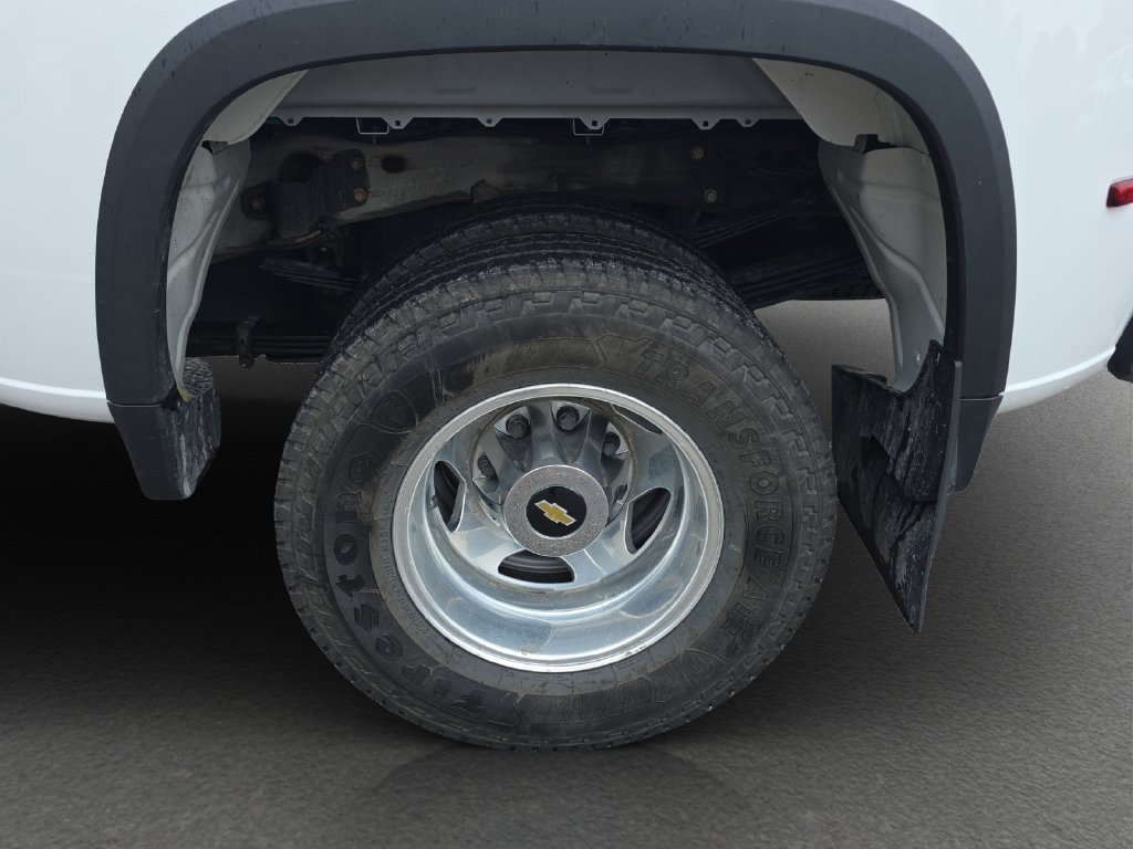 Used 2020 Chevrolet Silverado 3500 High Country w/ Snow Plow Prep/Camper Package AWD/4WD image 5