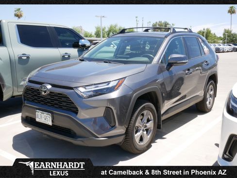 Used 2022 Toyota RAV4 XLE AWD/4WD image 1