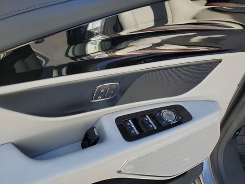 New 2026 Lincoln Nautilus Premier AWD/4WD image 18