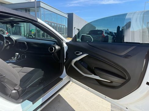 Used 2023 Chevrolet Camaro SS image 9