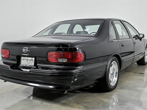 Used 1994 Chevrolet Impala SS RWD image 9