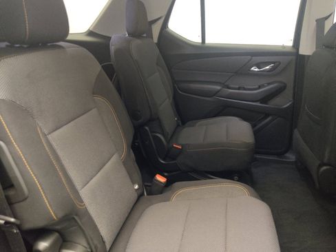 Used 2018 Chevrolet Traverse LT FWD image 19