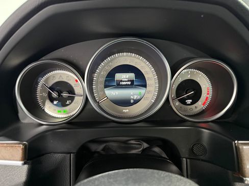 Used 2015 Mercedes-Benz E 350 4MATIC Sedan image 24