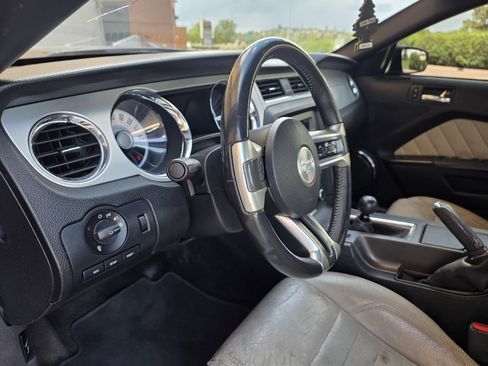 Used 2012 Ford Mustang GT Premium w/ Brembo Brake Pkg RWD image 11
