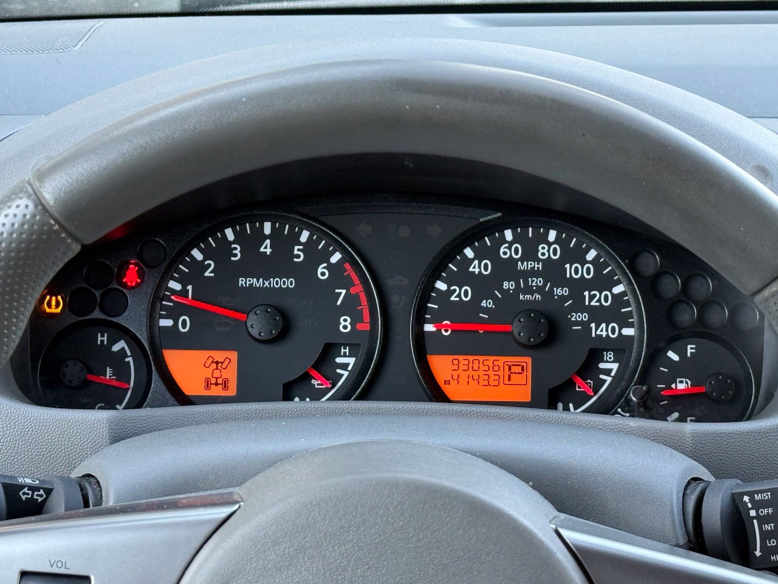 Used 2012 Nissan Frontier SV w/ SV Premium Utility Pkg AWD/4WD image 31