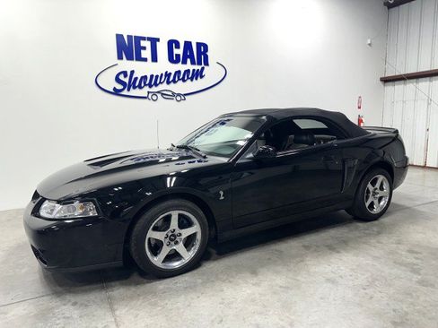 Used 2003 Ford Mustang Cobra RWD image 12