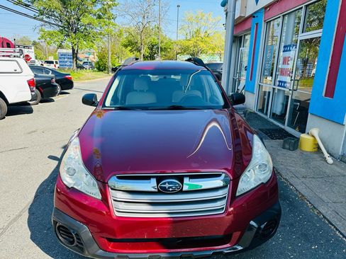 Used 2014 Subaru Outback 2.5i AWD/4WD image 10
