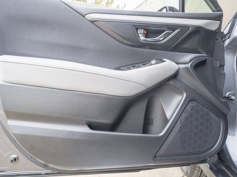 Certified 2025 Subaru Outback Premium image 7