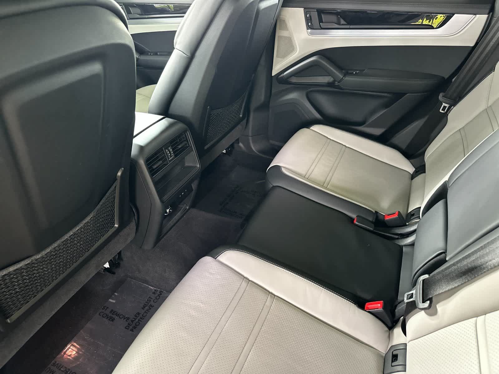 Certified 2024 Porsche Cayenne S AWD/4WD image 13