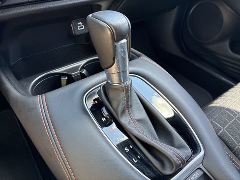 Certified 2024 Honda HR-V Sport image 33