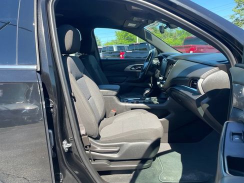 Certified 2023 Chevrolet Traverse LT AWD/4WD image 37