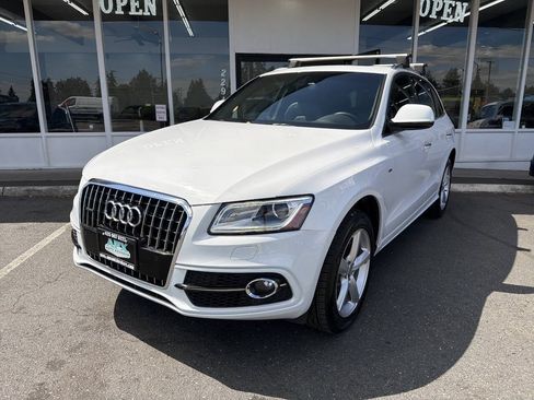 Used 2017 Audi Q5 2.0T Premium Plus w/ Technology Package AWD/4WD image 1