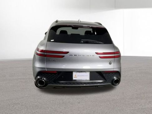 Used 2023 Genesis GV70 2.5T w/ Sport Prestige Package image 9
