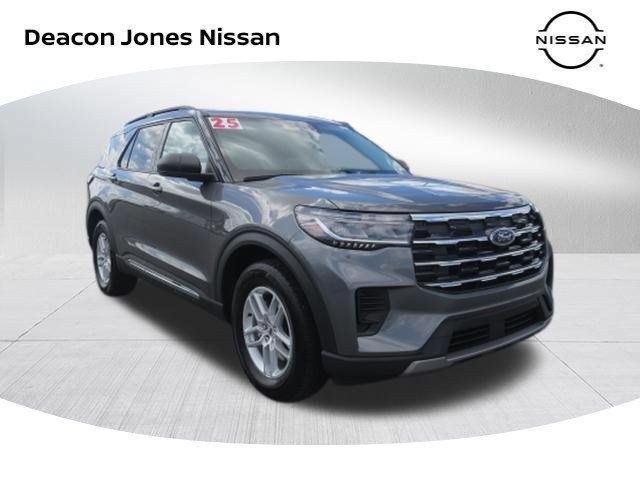 Used 2025 Ford Explorer Active RWD image 1