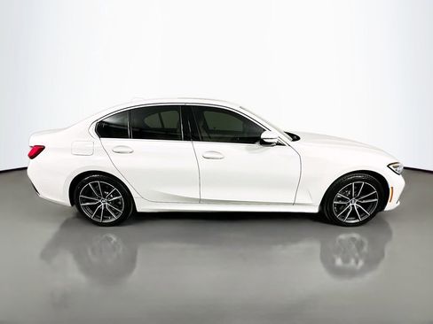 Used 2020 BMW 330i xDrive Sedan w/ Driving Assistance Package AWD/4WD image 4