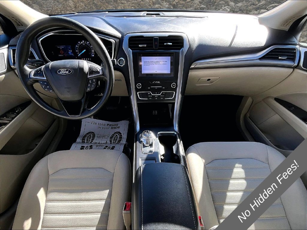 Used 2019 Ford Fusion SE FWD image 14