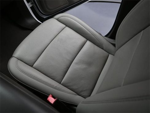 Used 2021 GMC Yukon SLT image 13