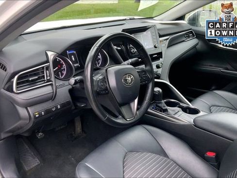 Used 2023 Toyota Camry SE image 14