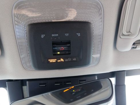 Certified 2024 Toyota Prius XLE image 28