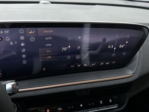 New 2026 Buick Envision Sport Touring image 21