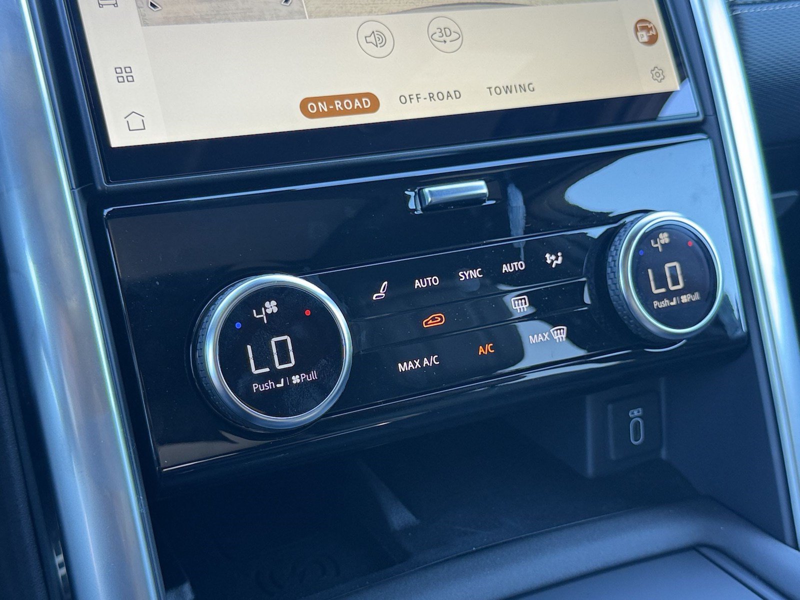 New 2026 Land Rover Discovery Dynamic SE AWD/4WD image 19