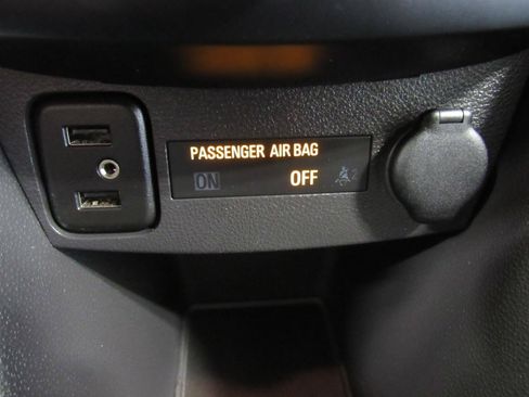 Used 2019 Chevrolet Trax LS FWD image 21