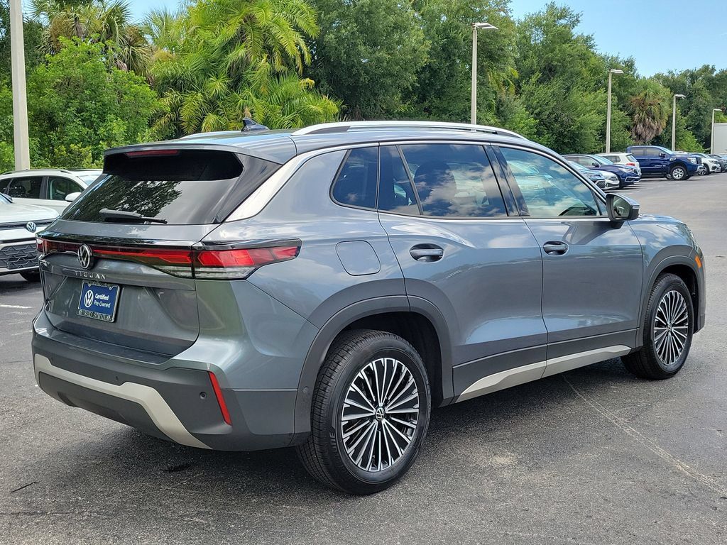 Certified 2026 Volkswagen Tiguan S FWD image 3
